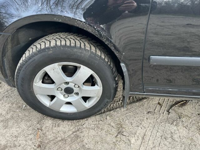 Черный Шкода Октавия, объемом двигателя 1.6 л и пробегом 253 тыс. км за 5800 $, фото 8 на Automoto.ua