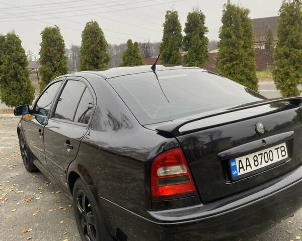 Черный Шкода Октавия, объемом двигателя 1.78 л и пробегом 320 тыс. км за 5500 $, фото 3 на Automoto.ua