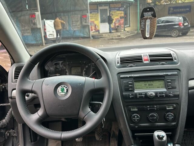 Чорний Шкода Октавія, об'ємом двигуна 1.9 л та пробігом 250 тис. км за 2600 $, фото 4 на Automoto.ua