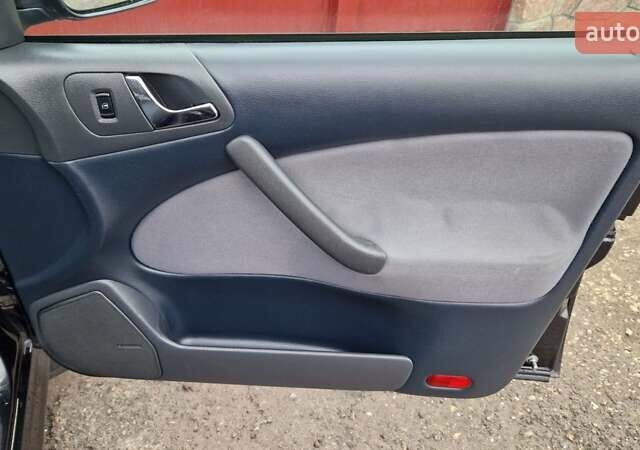 Черный Шкода Октавия, объемом двигателя 1.6 л и пробегом 268 тыс. км за 6500 $, фото 34 на Automoto.ua