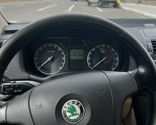 Черный Шкода Октавия, объемом двигателя 2 л и пробегом 355 тыс. км за 6700 $, фото 11 на Automoto.ua