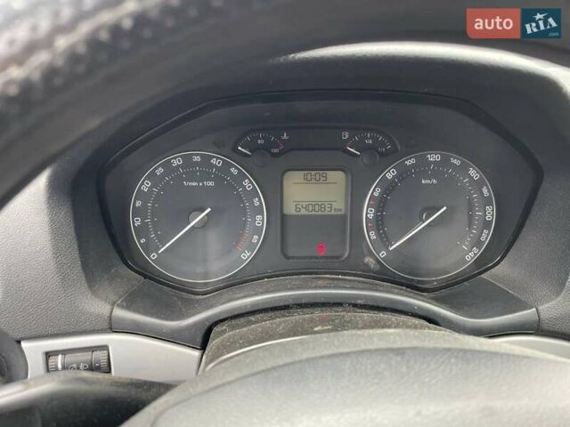Чорний Шкода Октавія, об'ємом двигуна 1.6 л та пробігом 640 тис. км за 2700 $, фото 3 на Automoto.ua