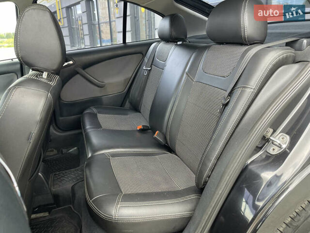 Чорний Шкода Октавія, об'ємом двигуна 1.6 л та пробігом 246 тис. км за 4700 $, фото 22 на Automoto.ua