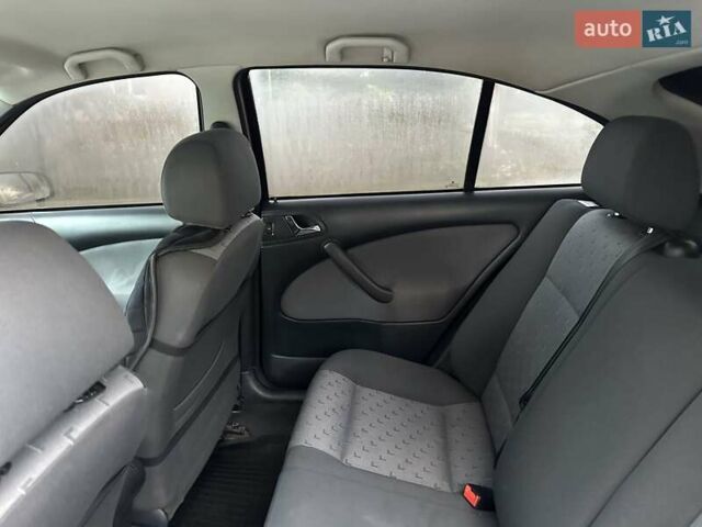 Чорний Шкода Октавія, об'ємом двигуна 1.6 л та пробігом 210 тис. км за 5300 $, фото 5 на Automoto.ua