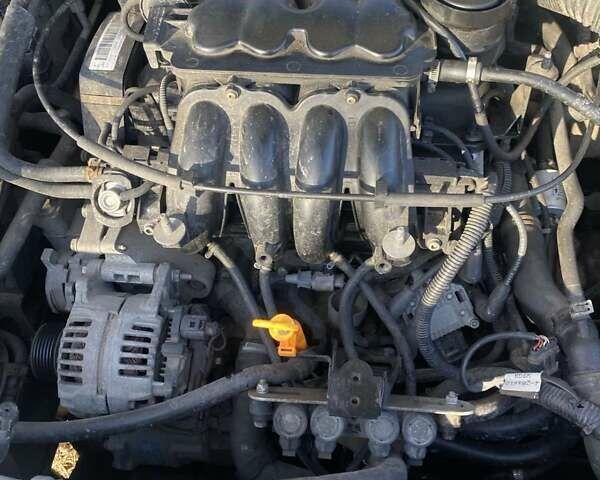 Черный Шкода Октавия, объемом двигателя 1.6 л и пробегом 230 тыс. км за 3750 $, фото 9 на Automoto.ua