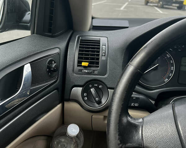 Черный Шкода Октавия, объемом двигателя 2 л и пробегом 355 тыс. км за 6700 $, фото 12 на Automoto.ua