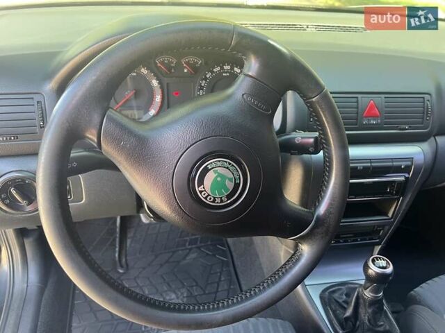 Черный Шкода Октавия, объемом двигателя 1.78 л и пробегом 254 тыс. км за 7500 $, фото 9 на Automoto.ua