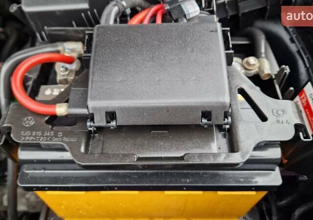 Черный Шкода Октавия, объемом двигателя 1.6 л и пробегом 268 тыс. км за 6500 $, фото 12 на Automoto.ua