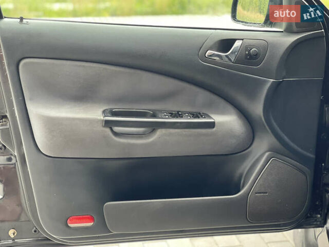 Чорний Шкода Октавія, об'ємом двигуна 1.6 л та пробігом 246 тис. км за 4700 $, фото 17 на Automoto.ua