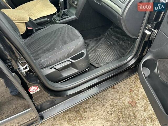 Черный Шкода Октавия, объемом двигателя 1.6 л и пробегом 253 тыс. км за 5800 $, фото 15 на Automoto.ua