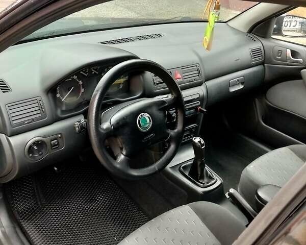 Черный Шкода Октавия, объемом двигателя 1.78 л и пробегом 310 тыс. км за 4999 $, фото 5 на Automoto.ua