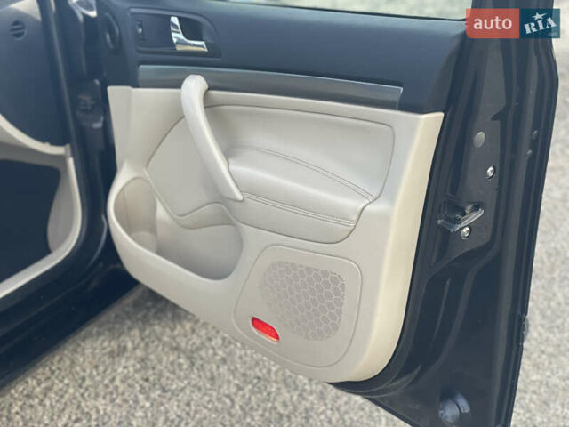 Шкода Октавия 2006 в Корсунь-Шевченковском на Automoto.ua Черный Шкода Октавия, объемом двигателя 1.6 л и пробегом 214 тыс. км за 6500 $, фото 10 на Automoto.ua