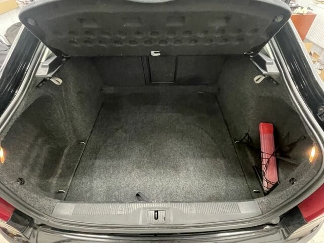 Черный Шкода Октавия, объемом двигателя 2 л и пробегом 228 тыс. км за 6800 $, фото 7 на Automoto.ua