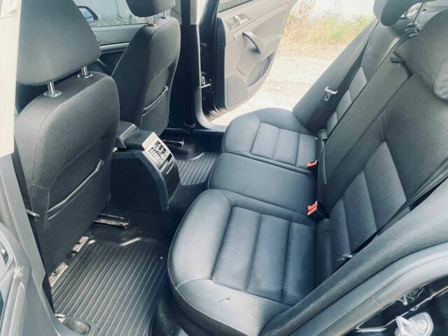 Чорний Шкода Октавія, об'ємом двигуна 2 л та пробігом 220 тис. км за 5300 $, фото 6 на Automoto.ua
