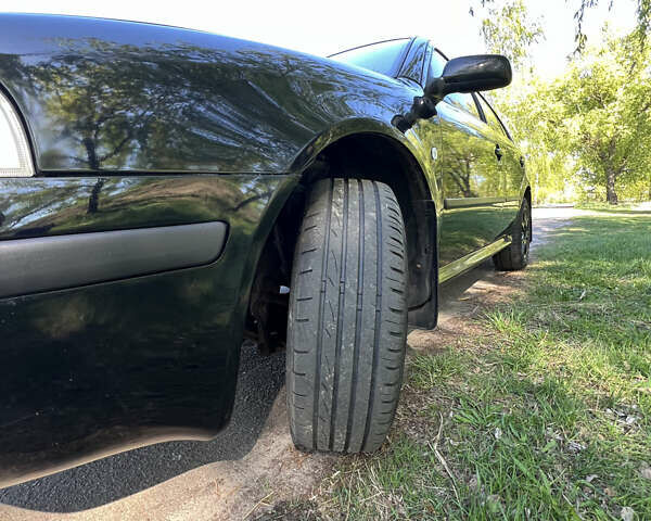 Чорний Шкода Октавія, об'ємом двигуна 1.6 л та пробігом 418 тис. км за 4150 $, фото 8 на Automoto.ua