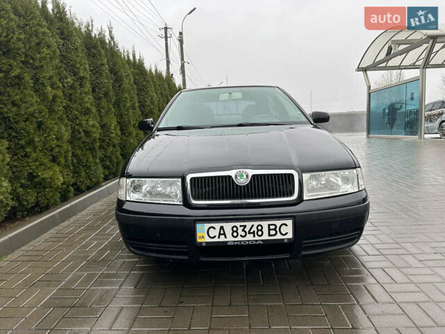 Черный Шкода Октавия, объемом двигателя 1.9 л и пробегом 302 тыс. км за 5950 $, фото 1 на Automoto.ua