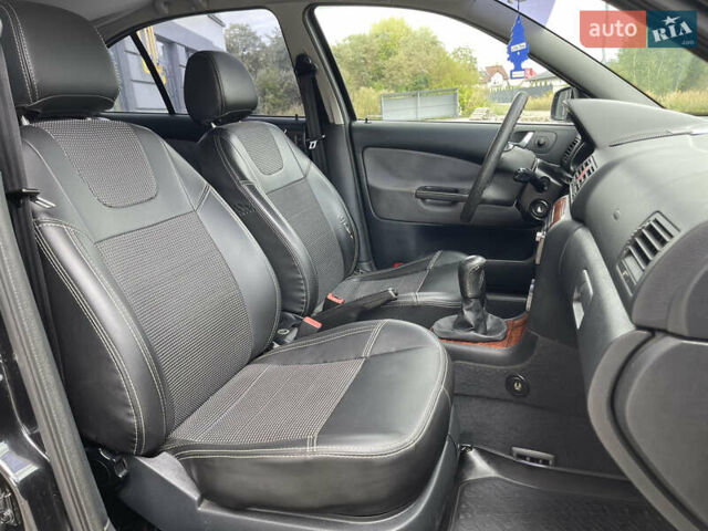 Чорний Шкода Октавія, об'ємом двигуна 1.6 л та пробігом 246 тис. км за 4700 $, фото 27 на Automoto.ua