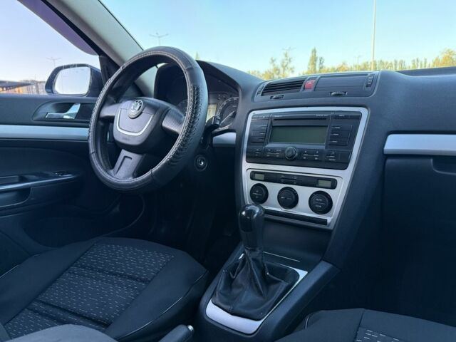 Чорний Шкода Октавія, об'ємом двигуна 1.9 л та пробігом 227 тис. км за 5700 $, фото 8 на Automoto.ua