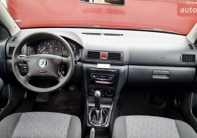 Черный Шкода Октавия, объемом двигателя 1.6 л и пробегом 268 тыс. км за 6500 $, фото 22 на Automoto.ua