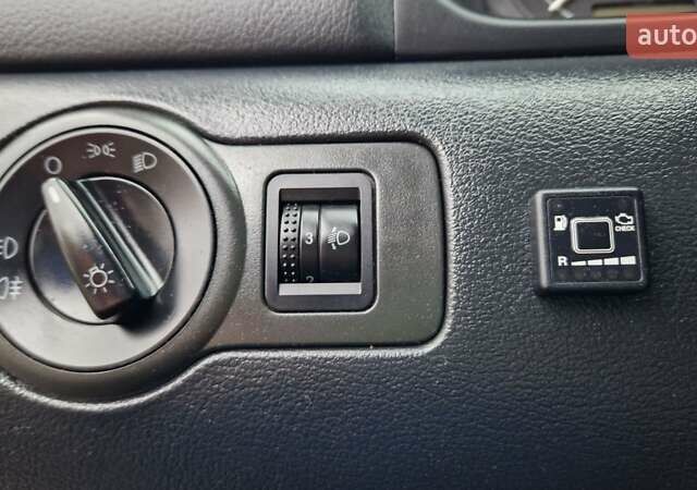 Черный Шкода Октавия, объемом двигателя 1.6 л и пробегом 268 тыс. км за 6500 $, фото 27 на Automoto.ua