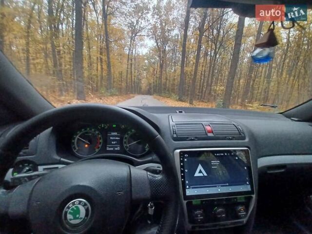 Черный Шкода Октавия, объемом двигателя 2 л и пробегом 312 тыс. км за 7300 $, фото 11 на Automoto.ua