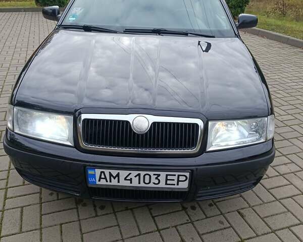 Черный Шкода Октавия, объемом двигателя 1.6 л и пробегом 300 тыс. км за 4600 $, фото 16 на Automoto.ua