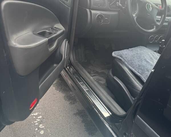 Чорний Шкода Октавія, об'ємом двигуна 1.6 л та пробігом 150 тис. км за 5500 $, фото 2 на Automoto.ua