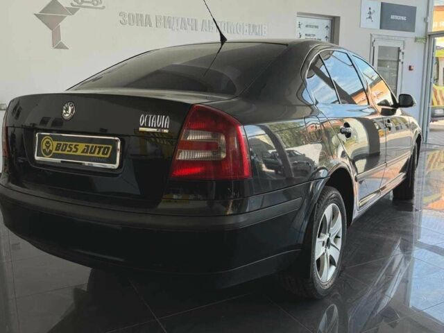 Черный Шкода Октавия, объемом двигателя 2 л и пробегом 311 тыс. км за 6000 $, фото 6 на Automoto.ua