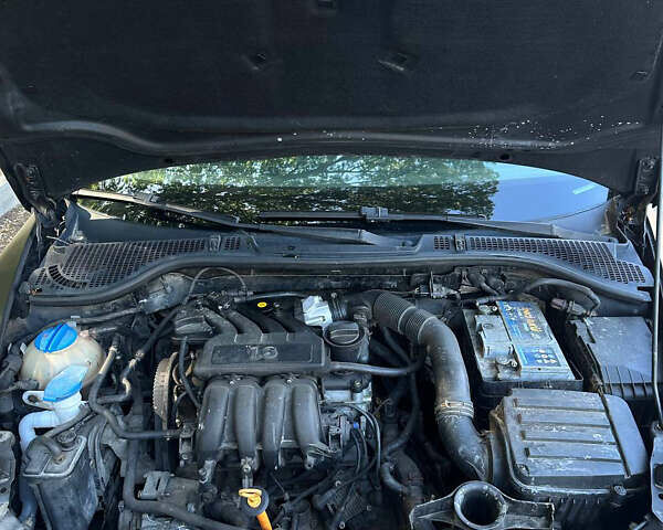 Чорний Шкода Октавія, об'ємом двигуна 1.6 л та пробігом 262 тис. км за 4999 $, фото 19 на Automoto.ua
