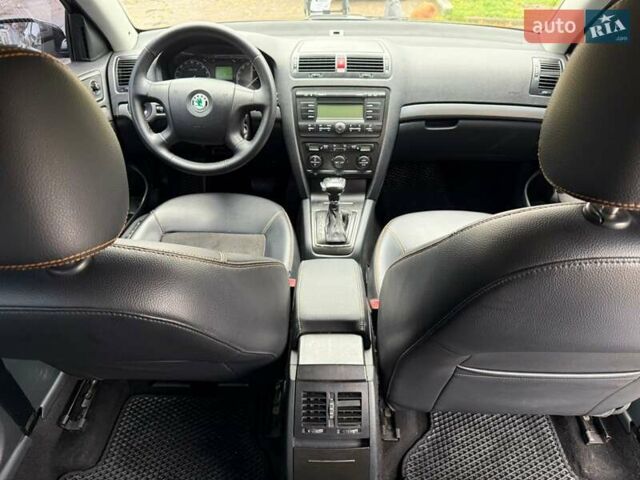 Черный Шкода Октавия, объемом двигателя 1.97 л и пробегом 315 тыс. км за 6650 $, фото 32 на Automoto.ua