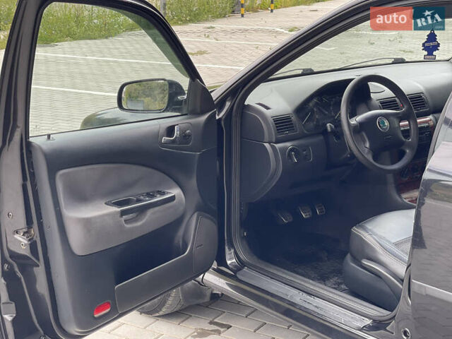 Чорний Шкода Октавія, об'ємом двигуна 1.6 л та пробігом 246 тис. км за 4700 $, фото 16 на Automoto.ua