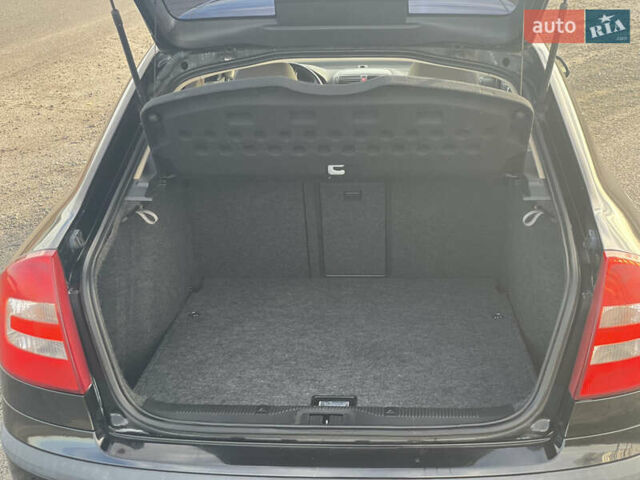 Шкода Октавия 2006 в Корсунь-Шевченковском на Automoto.ua Черный Шкода Октавия, объемом двигателя 1.6 л и пробегом 214 тыс. км за 6500 $, фото 6 на Automoto.ua