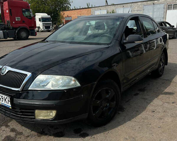 Черный Шкода Октавия, объемом двигателя 2 л и пробегом 280 тыс. км за 2500 $, фото 2 на Automoto.ua
