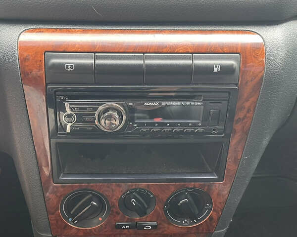 Чорний Шкода Октавія, об'ємом двигуна 1.6 л та пробігом 246 тис. км за 4700 $, фото 30 на Automoto.ua