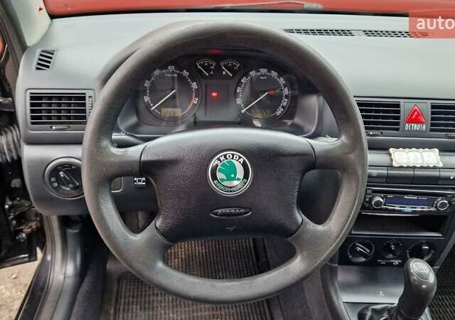Черный Шкода Октавия, объемом двигателя 1.6 л и пробегом 268 тыс. км за 6500 $, фото 26 на Automoto.ua