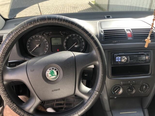 Чорний Шкода Октавія, об'ємом двигуна 1.6 л та пробігом 232 тис. км за 4200 $, фото 5 на Automoto.ua