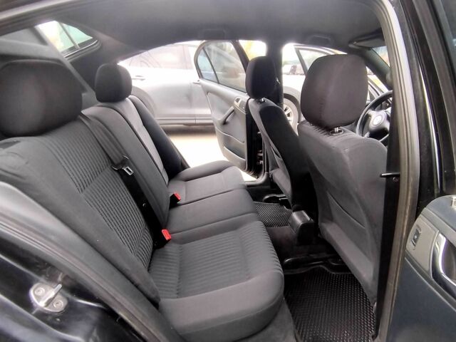 Чорний Шкода Октавія, об'ємом двигуна 1.8 л та пробігом 250 тис. км за 3333 $, фото 10 на Automoto.ua