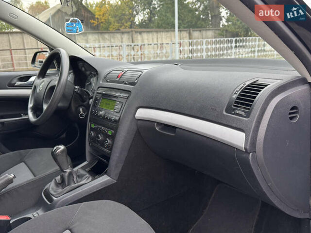 Шкода Октавія 2006 у Лубнах на Automoto.ua Чорний Шкода Октавія, об'ємом двигуна 1.6 л та пробігом 137 тис. км за 6550 $, фото 35 на Automoto.ua