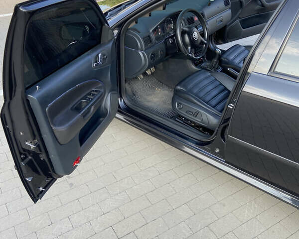 Черный Шкода Октавия, объемом двигателя 1.8 л и пробегом 273 тыс. км за 8800 $, фото 8 на Automoto.ua