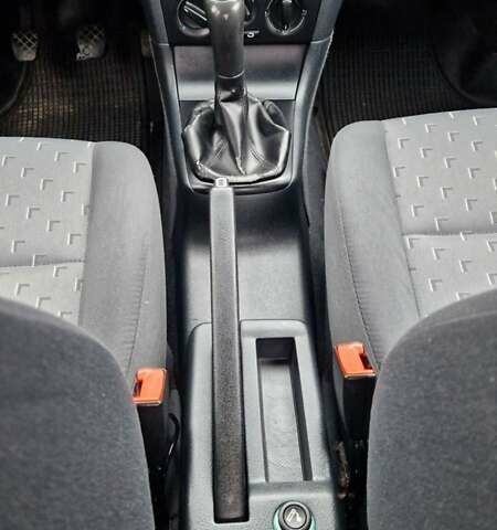 Черный Шкода Октавия, объемом двигателя 1.6 л и пробегом 268 тыс. км за 6500 $, фото 21 на Automoto.ua