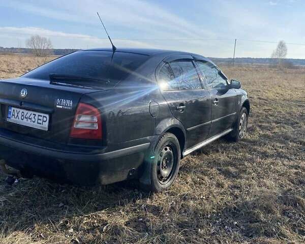 Черный Шкода Октавия, объемом двигателя 1.6 л и пробегом 230 тыс. км за 3750 $, фото 4 на Automoto.ua