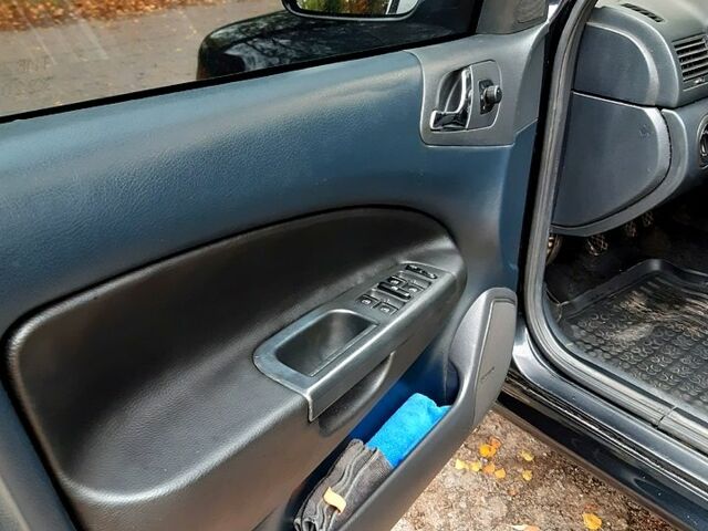 Чорний Шкода Октавія, об'ємом двигуна 1.6 л та пробігом 280 тис. км за 4500 $, фото 6 на Automoto.ua