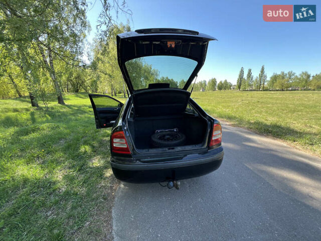 Чорний Шкода Октавія, об'ємом двигуна 1.6 л та пробігом 418 тис. км за 4150 $, фото 19 на Automoto.ua