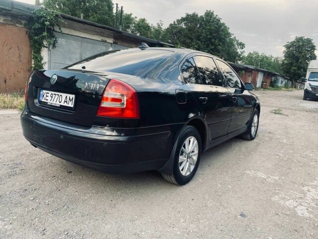 Чорний Шкода Октавія, об'ємом двигуна 2 л та пробігом 220 тис. км за 5300 $, фото 1 на Automoto.ua