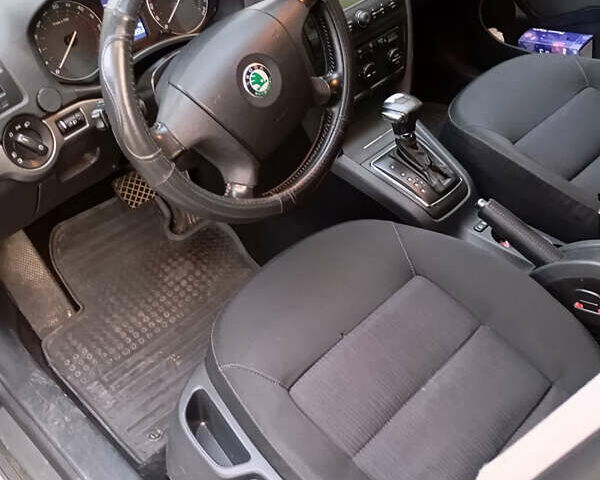 Чорний Шкода Октавія, об'ємом двигуна 1.9 л та пробігом 250 тис. км за 6500 $, фото 2 на Automoto.ua