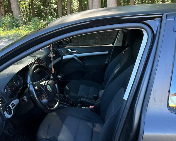 Чорний Шкода Октавія, об'ємом двигуна 1.6 л та пробігом 262 тис. км за 4999 $, фото 17 на Automoto.ua