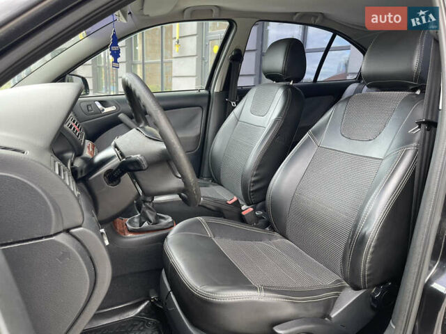 Чорний Шкода Октавія, об'ємом двигуна 1.6 л та пробігом 246 тис. км за 4700 $, фото 19 на Automoto.ua