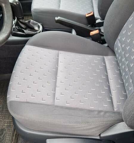 Черный Шкода Октавия, объемом двигателя 1.6 л и пробегом 268 тыс. км за 6500 $, фото 24 на Automoto.ua