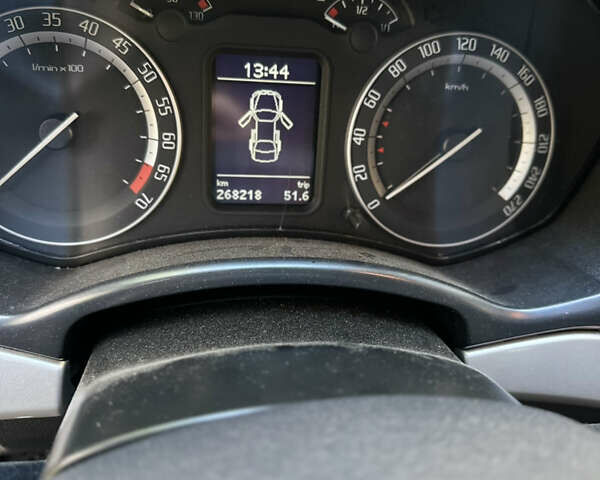 Чорний Шкода Октавія, об'ємом двигуна 1.98 л та пробігом 268 тис. км за 5999 $, фото 7 на Automoto.ua