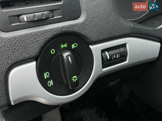 Чорний Шкода Октавія, об'ємом двигуна 1.6 л та пробігом 231 тис. км за 5350 $, фото 23 на Automoto.ua